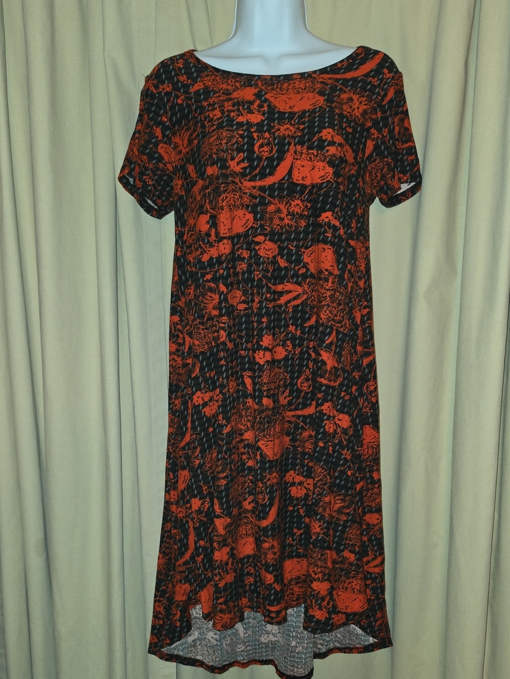LuLaRoe Black and Orange Red Floral-Patterned Midi Carly Dress Legging Material